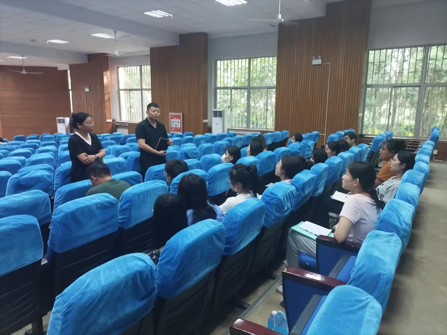 威廉希尔足球官方网站召开2023年秋季开学辅导员工作会议