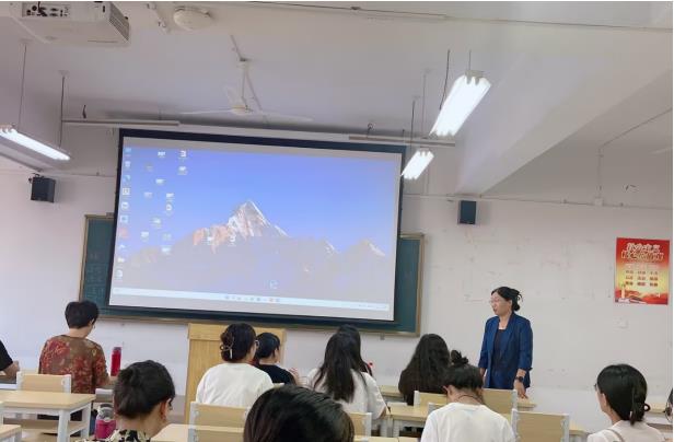 初心展风采 匠心谱芳华 ——威廉希尔足球官方网站组织举办第十二届青年教师教学基本功比赛